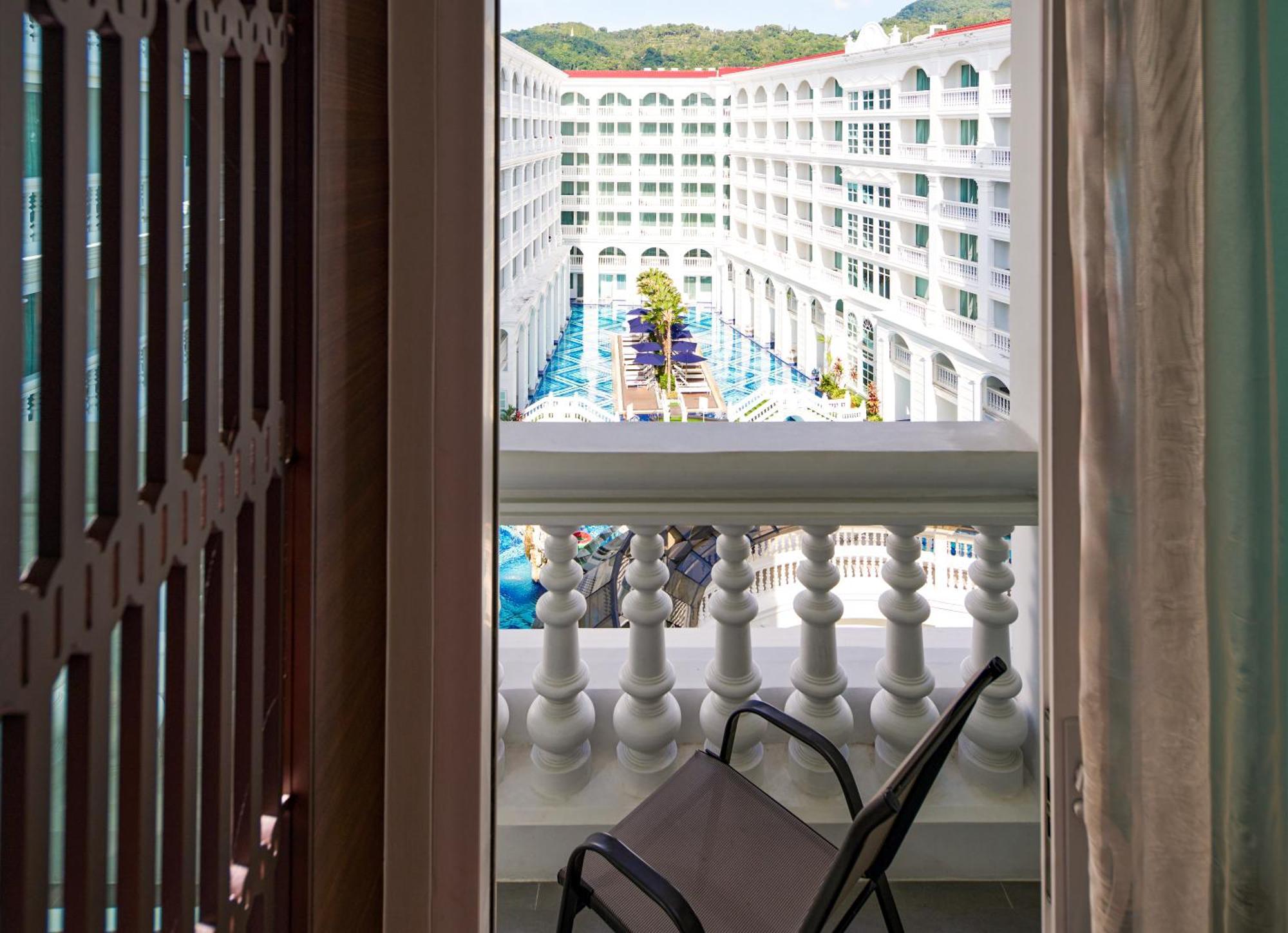 酒店 Moevenpick Myth Phuket Patong