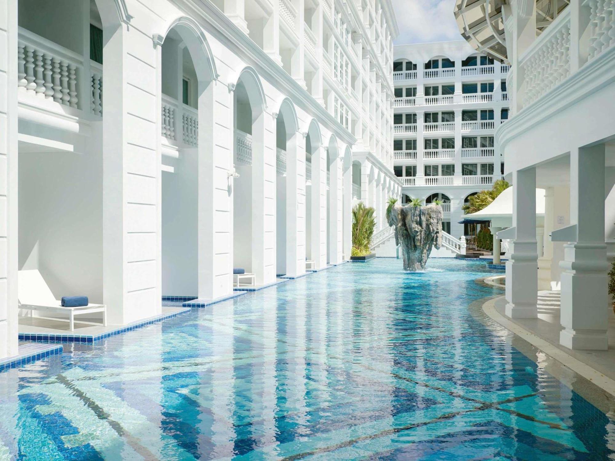 Moevenpick Myth Phuket