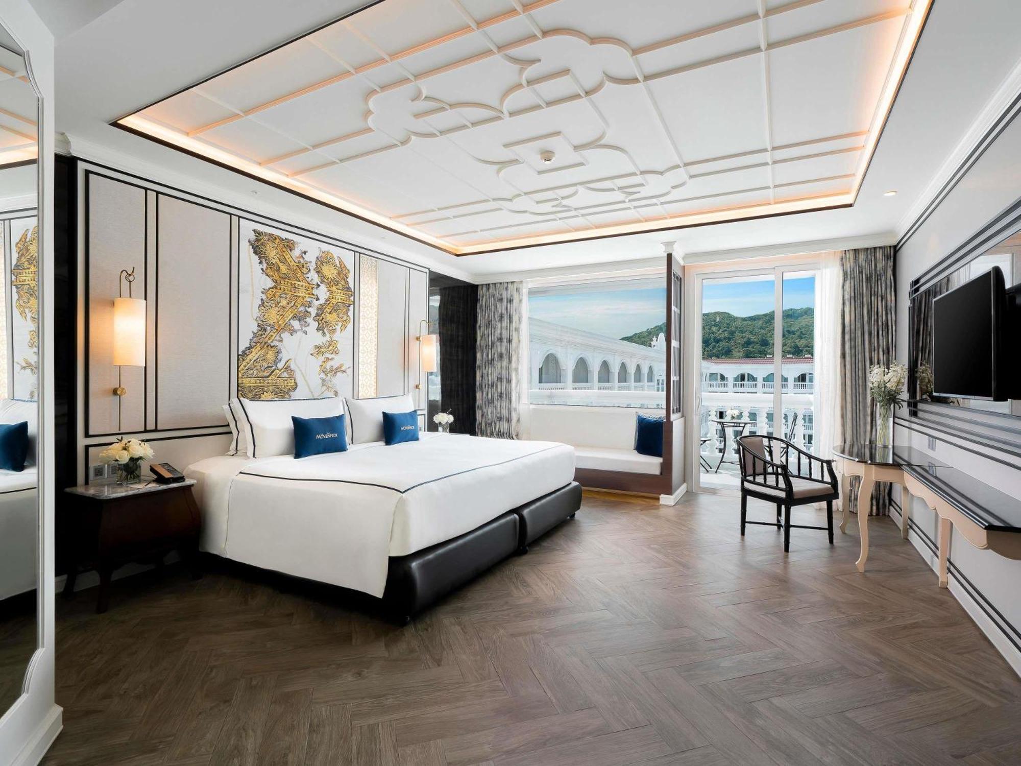 Moevenpick Myth Phuket 5*