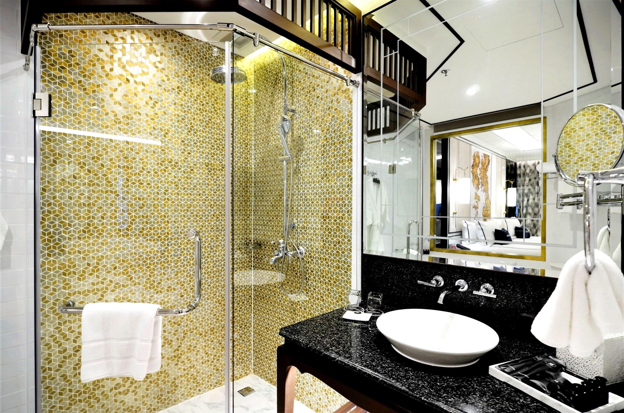 Moevenpick Myth Phuket Hotel