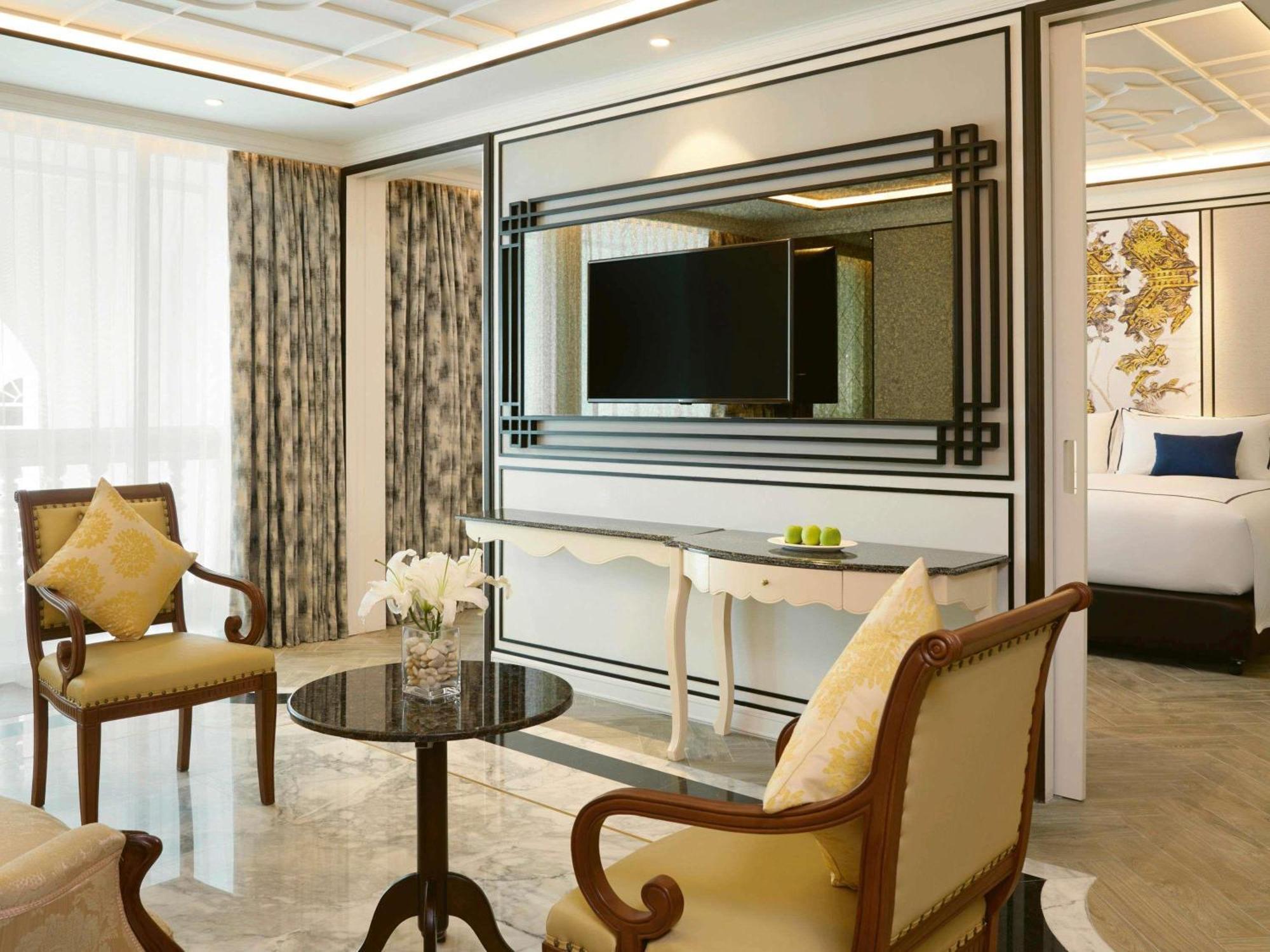 Moevenpick Myth Phuket Hotel Patong